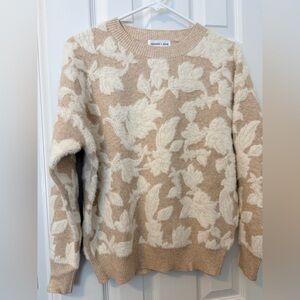Women's Cream and Tan Sweater